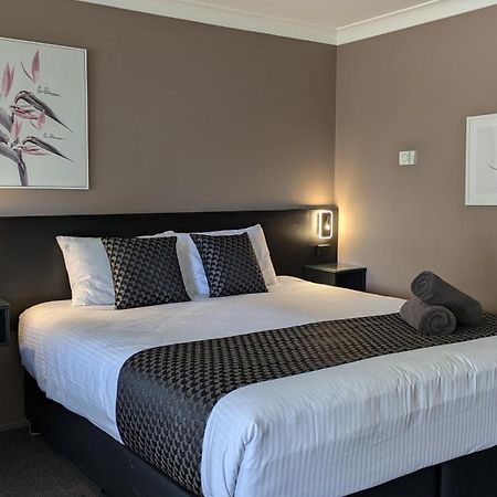 Highlands Motor Inn Оберон Экстерьер фото
