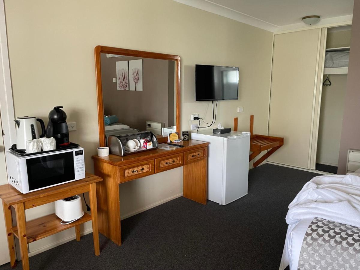 Highlands Motor Inn Оберон Экстерьер фото