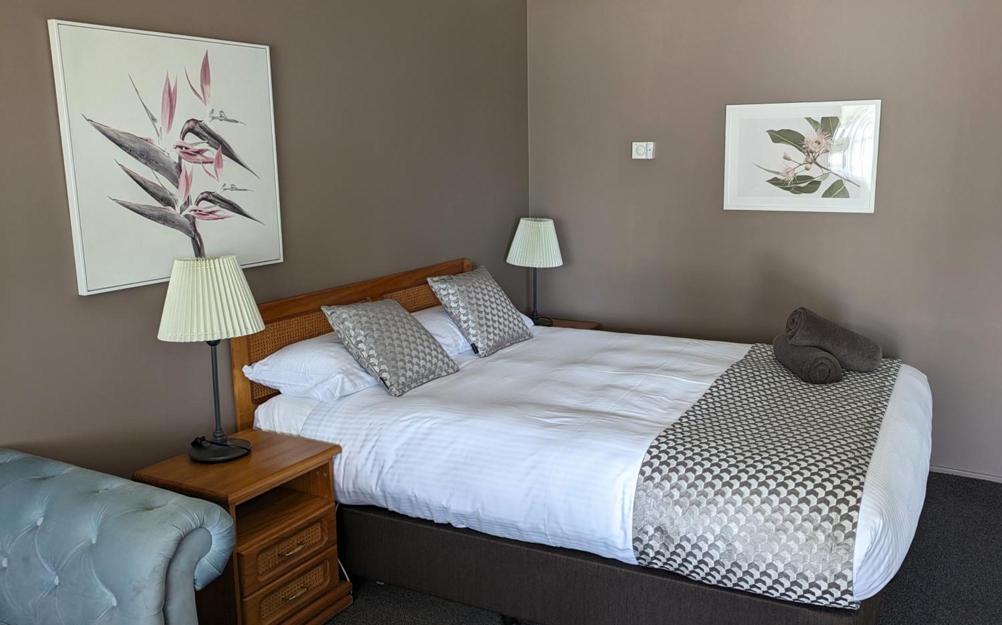 Highlands Motor Inn Оберон Экстерьер фото