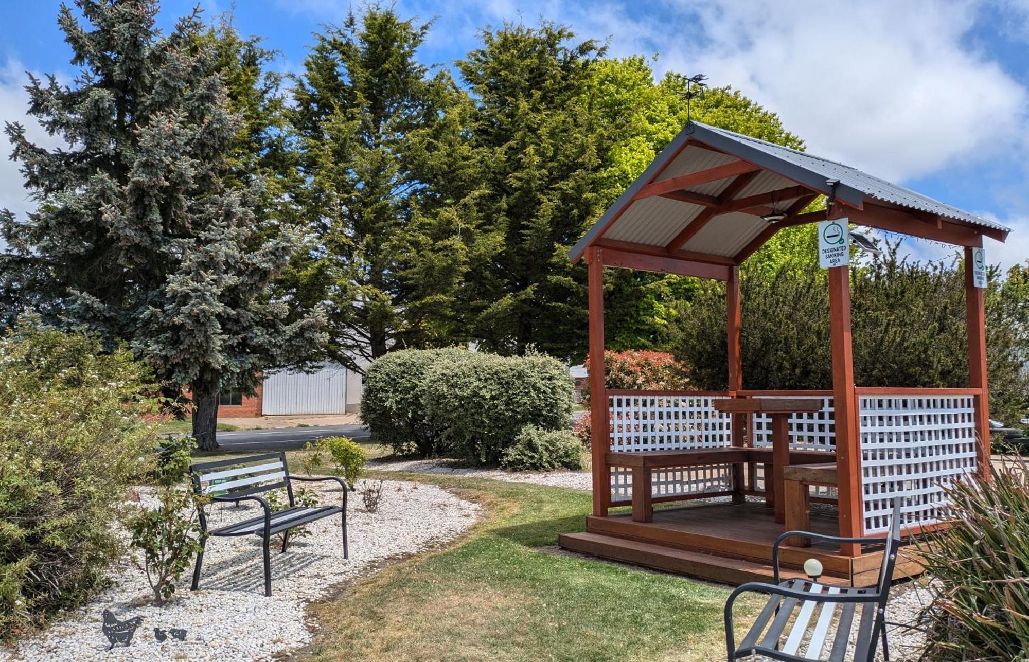 Highlands Motor Inn Оберон Экстерьер фото